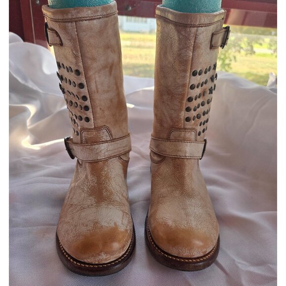 BedStu Whacky II Studded Cream & Tan Leather Boots, EU 39, best for US 8.5 - 9 - Picture 3 of 5